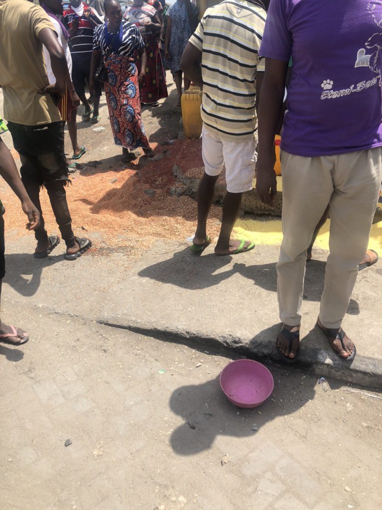 Photos: Police stormed Obalende Market in Lagos, destroy food items !