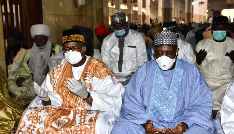 After recovering from Coronavirus Governor Bala Mohammed attends crowded Juma’at service (photos)