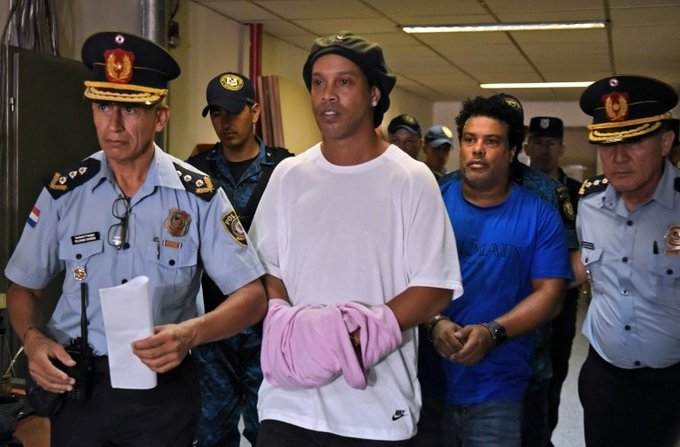 Ronaldinho released from prison in Paraguay after 32 days (video)
