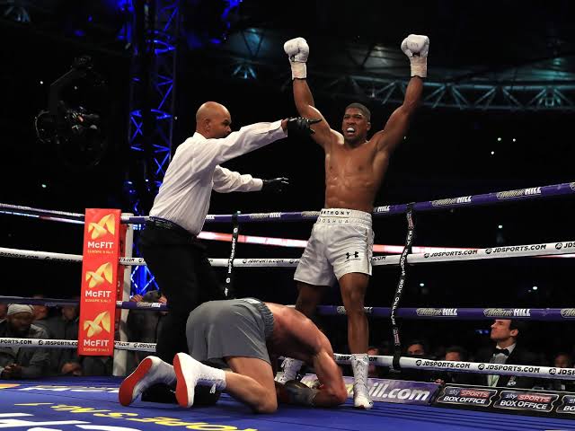 Anthony Joshua defeated Vladimir Klitschko in a TKO to become the Unified World Heavyweight Champion on this day in 2017 (video)