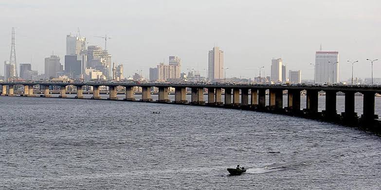 Third Mainland Bridge on lockdown after Lagos record 70 new cases of Covid-19! See pictures