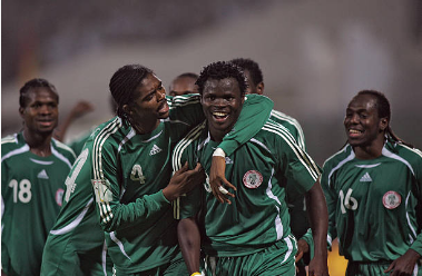 Watch Taiye Taiwo’s rocket for the Super Eagles of Nigeria against Ghana at AFCON 2006 (video)