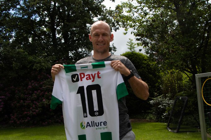 Arjen Robben comes out of retirement to play for FC Groningen, his boyhood club (video/photos)