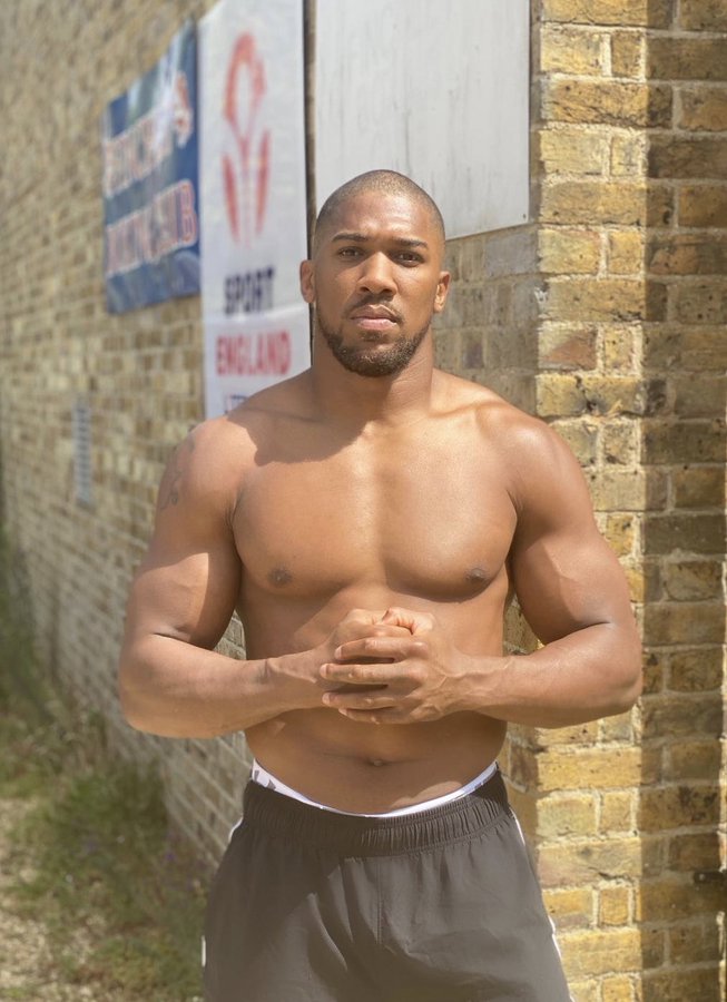 Watch Anthony Joshua talk about training 4 times in 1 day before he became heavyweight champion (video)
