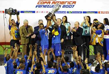 OTD in 2007, Brazil beat Messi’s Argentina 3-0 to win Copa America (video)