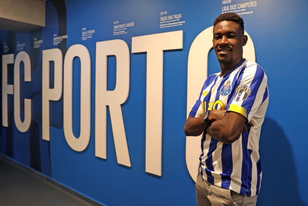 Portuguese Giant, FC Porto signs Nigerian defender, Zaidu Sanusi! See pictures👇