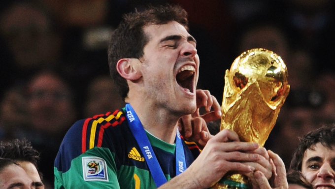 Spanish legend Iker Casillas announces retirement from football at age 39 1
