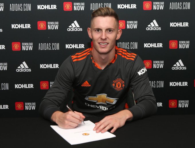 Dean Henderson extends contract at Manchester United (pictures)
