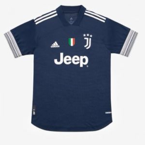 Check out Juventus' new away kit for 2020/2021 season! You would love it 🥰😍! Pictures 👇 5
