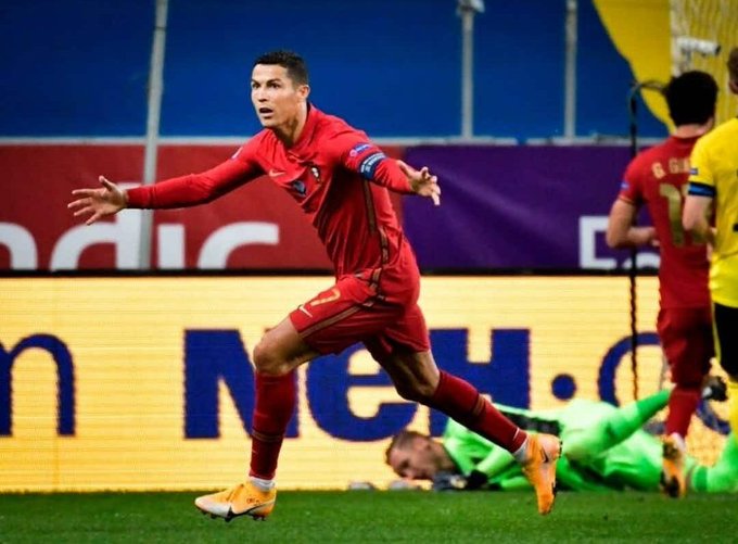 Pele, Marcelo, Deco others congratulate Cristiano Ronaldo on scoring 100 International goals! Details👇