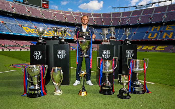 Ivan Rakitic leaves Barcelona after 6 years, see his farewell message (video)