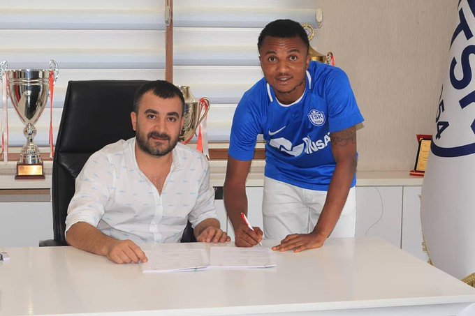Chidiebere Nwakali signs for Tuzlaspor FC, see photos