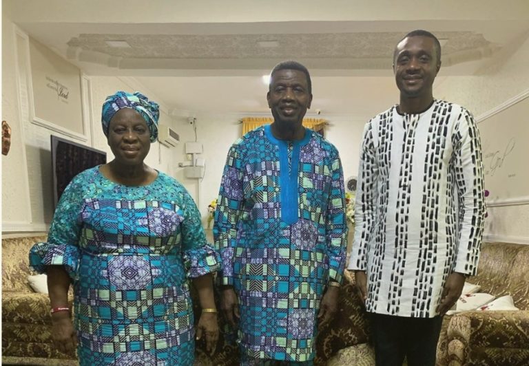 Gospel singer, Nathaniel Bassey receives customised birthday gift from Pastor Adeboye and wife! See pictures👇