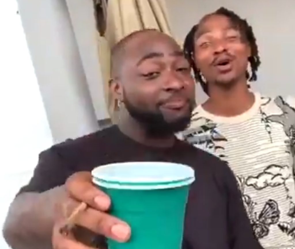 Davido in frenzy mood as he vibes to “23” off Burnaboy’s “TwiceAsTall” album! See video👇