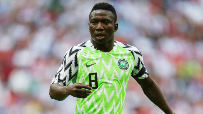 See what Super Eagles midfielder, Oghenekaro Etebo is doing with his wife and child as he recovers from injury! Videos👇