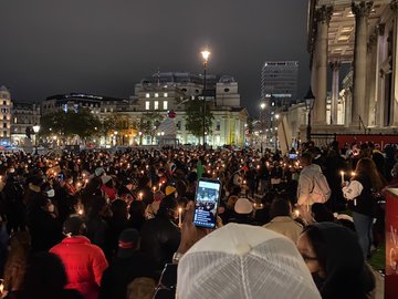 London #EndSARS protesters hold candlelight vigil for souls lost to  police brutality! Pictures👇