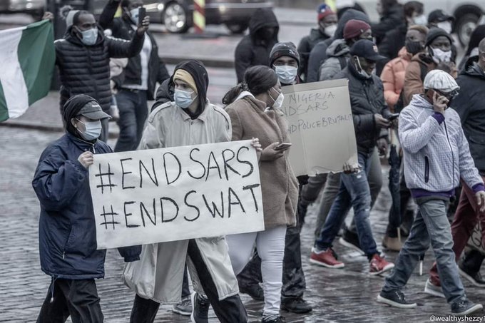 See huge crowd as Nigerians in Helsinki, Finland hold #EndSARS protest! Pictures👇