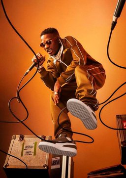 Wizkid gives hint on getting married soon on Patoranking’s Instagram post!