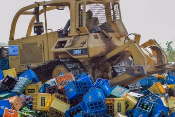 Kano State government destroys 1,975,000 bottles of beer worth N200m (photos)