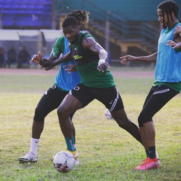 “We vex come” – Super Eagles striker, Kelechi Iheanacho tells Sierra,-Leonean players ahead of the match! See video👇