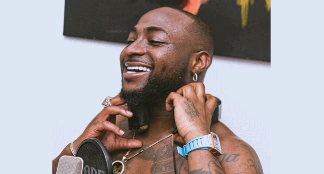 Again! Davido gets into another brawl at a Ghana night club! Video👇
