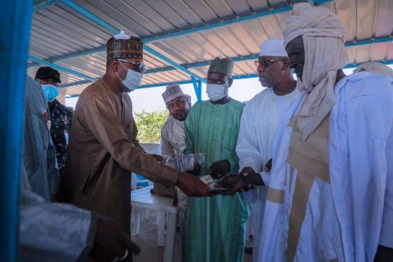 Photonews: Borno State Governor, Prof Zulum visits Nigerian Refugees in Lake Chad, distributes N50m