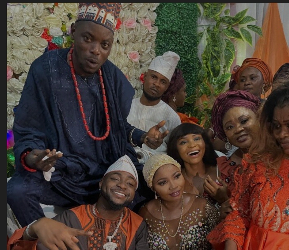 Davido served as best man at his Driver’s wedding, Performed his songs for the guests! Video👇