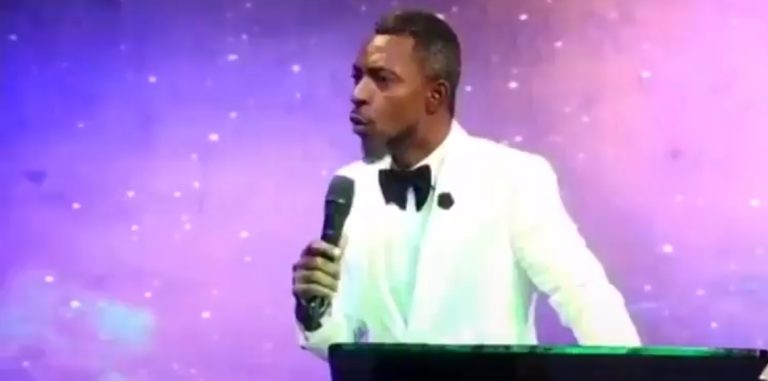 If you break any item while under anointing, You will pay! – Pastor warns church members! Video👇