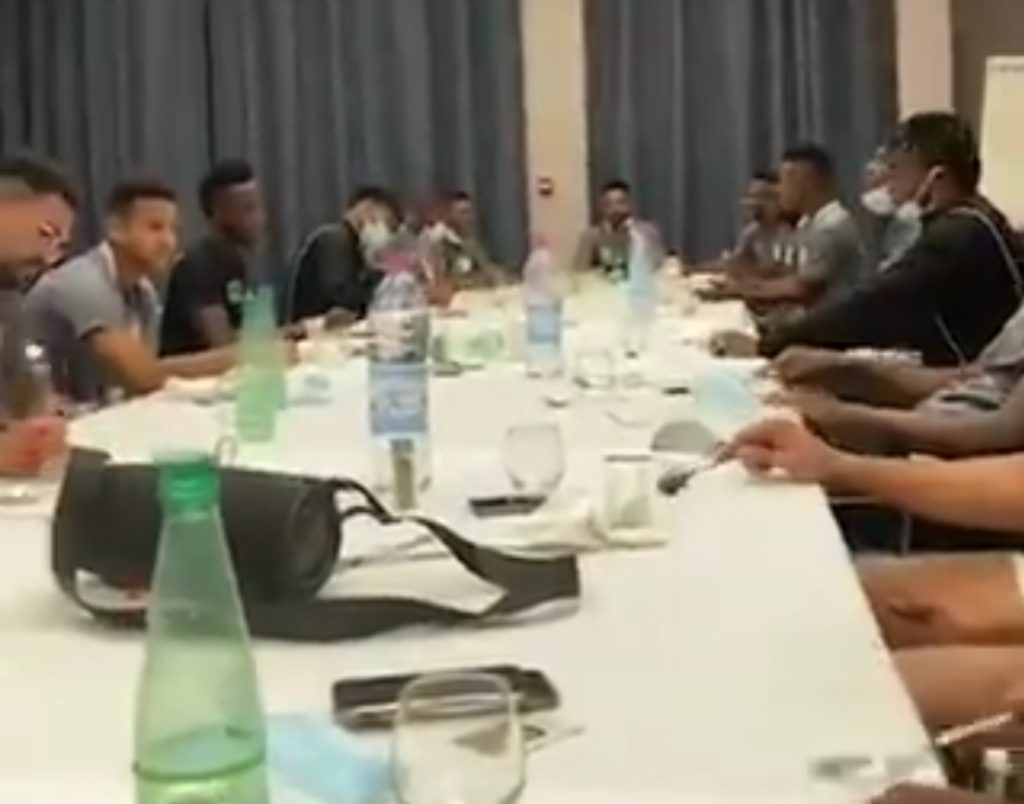 Benin Republic Players vibe to Yoruba track “Kabiyiesi O” ahead of Super Eagles match 🤗🤗! Video