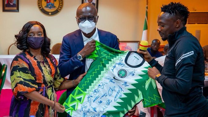 Super Eagles players present signed jersey to Lagos Gov, Babajide Sanwo-olu