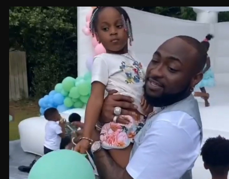 Watch moment as Davido stops daughter, Hailey from twerking during her 4th birthday party in Atlanta! Video👇