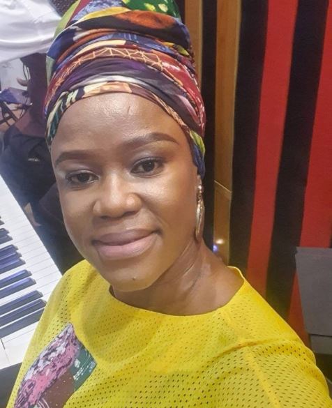 Sola Allyson reacts to criticism of her song Oniduro mi by Tope Alabi