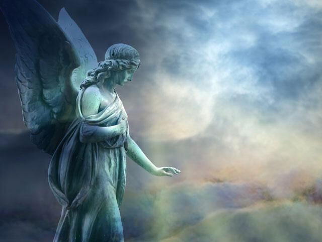 A list 30+ Female Angels Names and their meanings