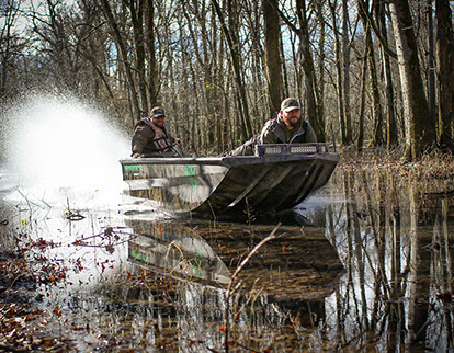Check out 8 amazing Havoc Boats you can use for hunting, fishing in 2021 