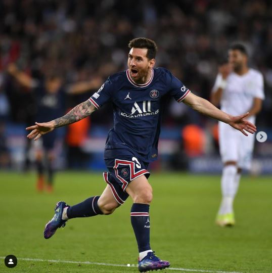 Lionel Messi reacts after scoring 1st goal for PSG against Manchester City 1