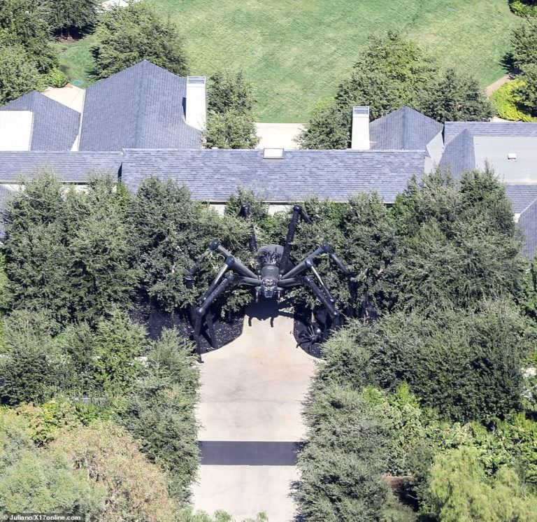 Kim Kardashian places GIANT menacing spider at the entrance of her Hidden Hills mansion