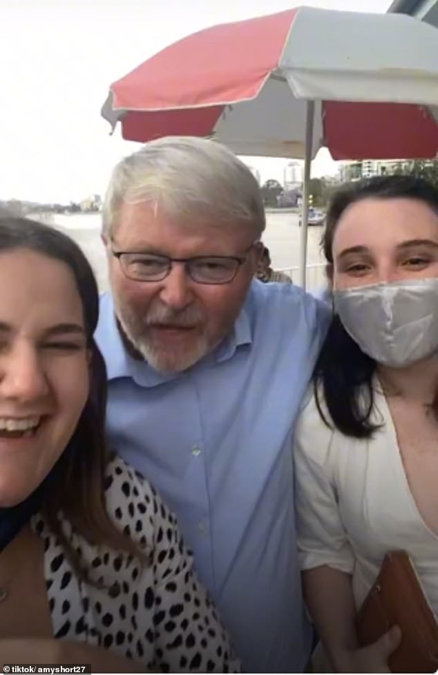 Bizarre moment Kevin Rudd urges young woman’s crush to date her because she is a ‘serious sheila’