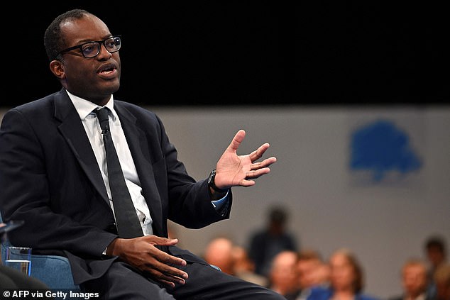 Kwasi Kwarteng says people should ‘absolutely’ book Christmas parties