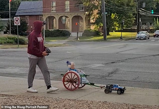 Ingenious father attaches a remote control car to a tiny cart and takes his baby for a spin [Video]