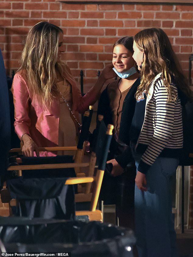Sarah Jessica Parker has a motherly moment with her daughters on set of Sex And The City reboot