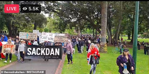 Covid-19 Australia: Melbourne protests erupt against vaccine mandate and new laws