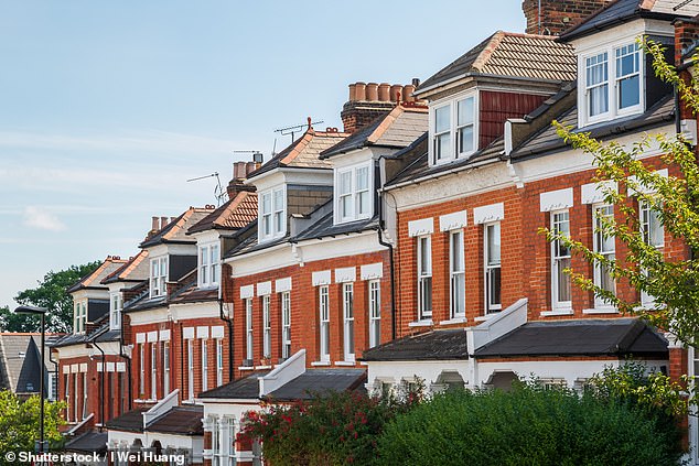 House prices hit ANOTHER record high of £270k in September, ONS says