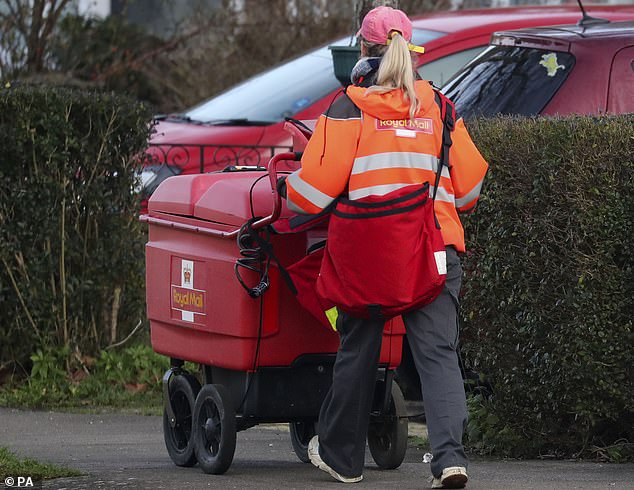 Royal Mail to hand shareholders £400m after surge in parcel deliveries