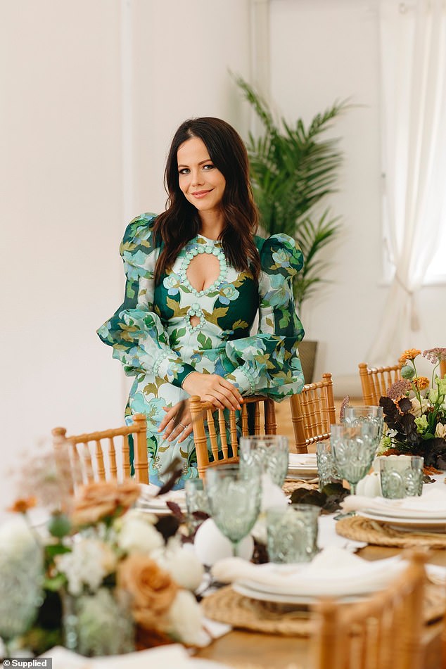 Tammin Sursok stuns in a $1,650 dress as she hosts an intimate Thanksgiving dinner in Queensland