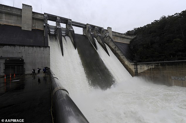 Sydney suburbs to go underwater as city’s largest dam threatens to spill TONIGHT