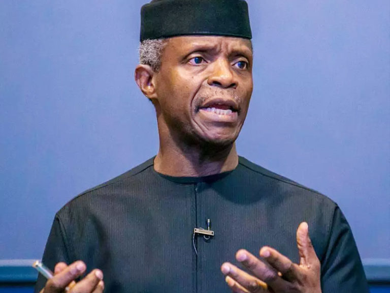 Osinbajo allegedly gifts APC delegates N250,000 each after holding talks! (pictures)