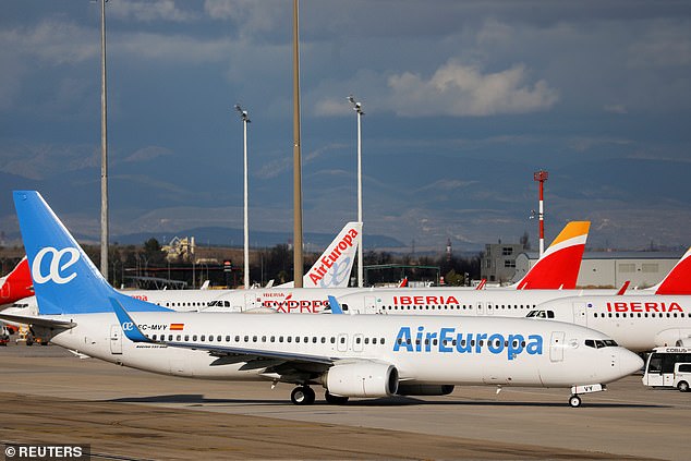 MARKET REPORT: Omicron threat grounds IAG deal to buy Air Europa
