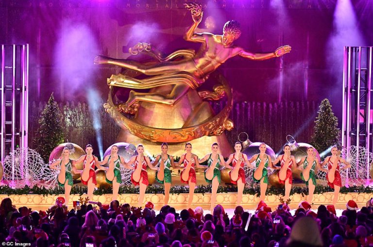 Rockettes cancel Christmas… ALL Friday’s shows are stopped after show members were hit by COVID