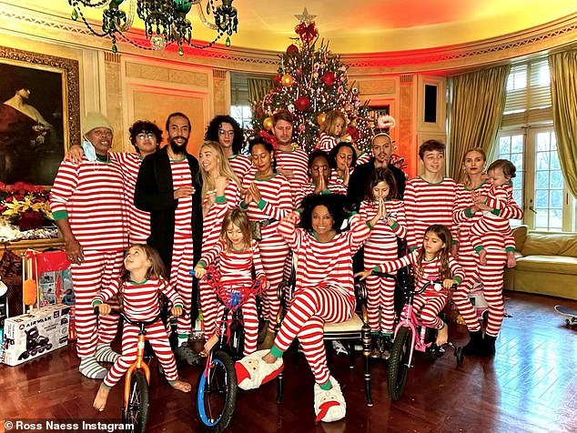 Diana Ross, 77, poses front and center in epic Christmas PJs family portrait