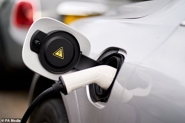 Government slashes electric car grant by 40% – a second cut in 9 months